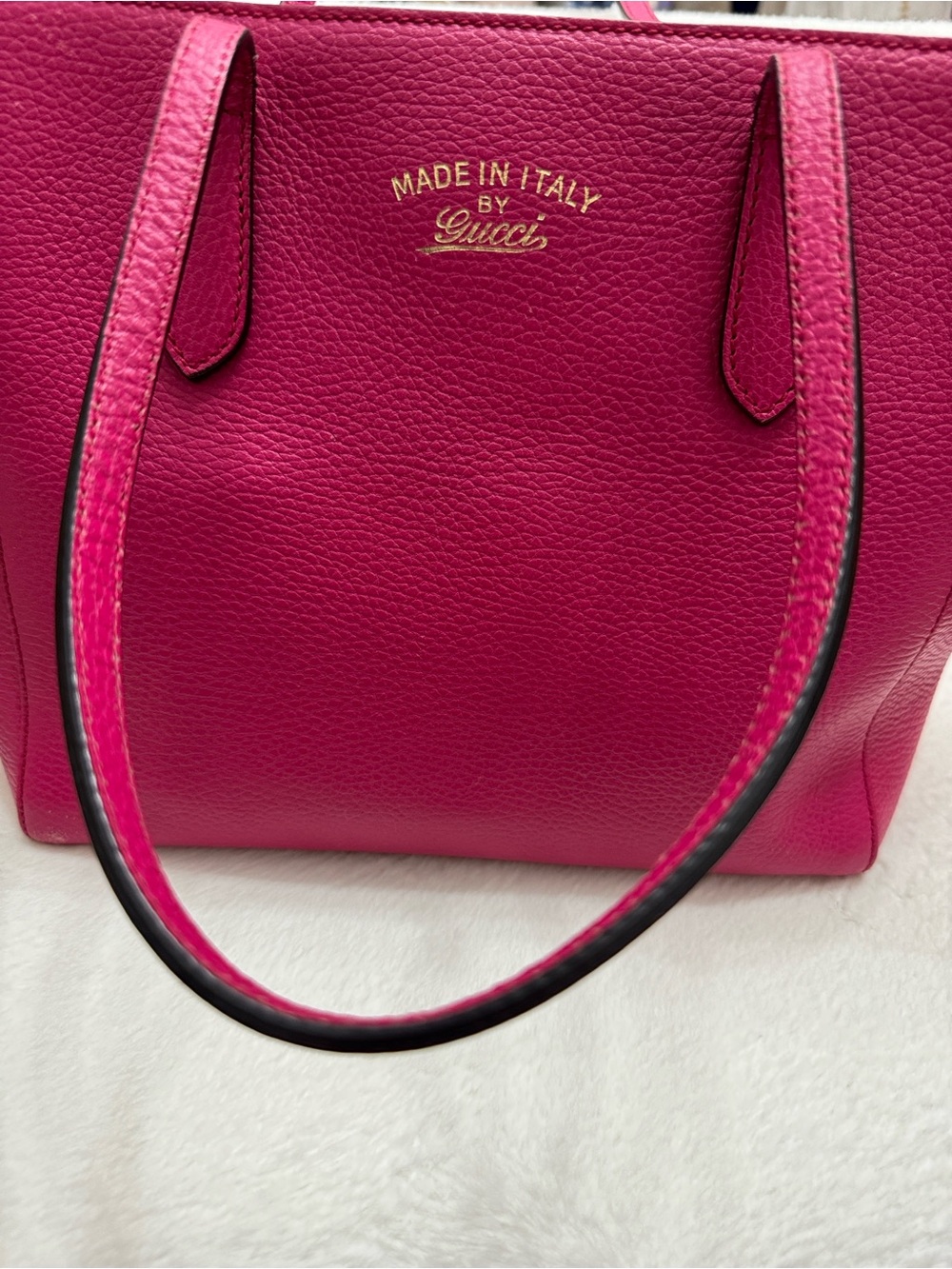 Gucci Hot Pink Leather Tote with Gold Logo - Picture 8 of 9
